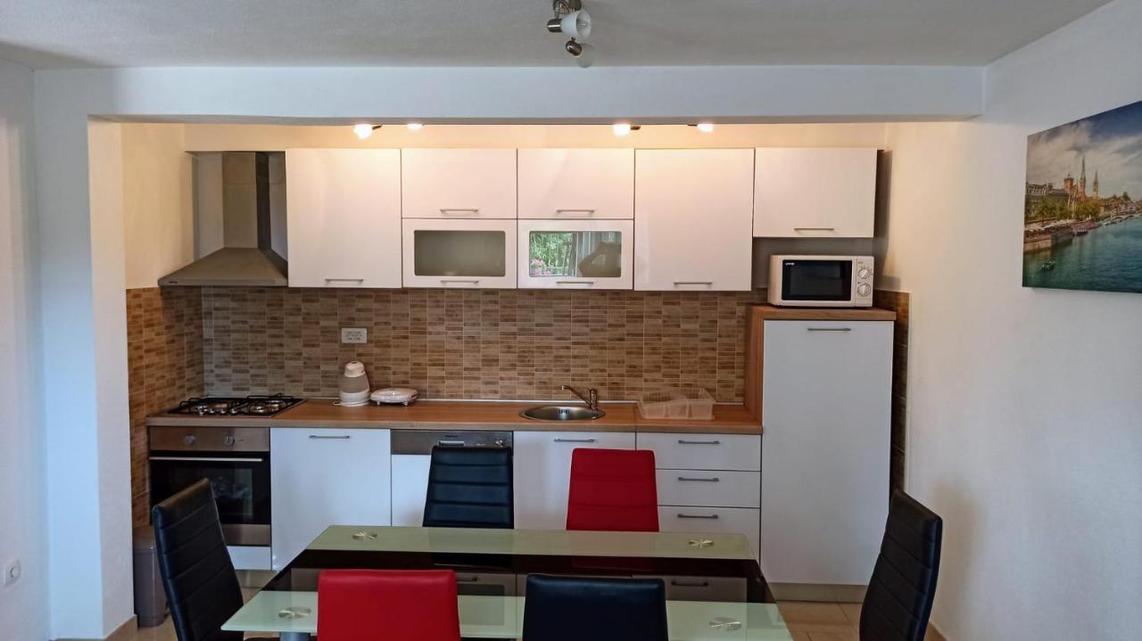 Holiday Apartments Maslina Paho Babino Polje Ngoại thất bức ảnh